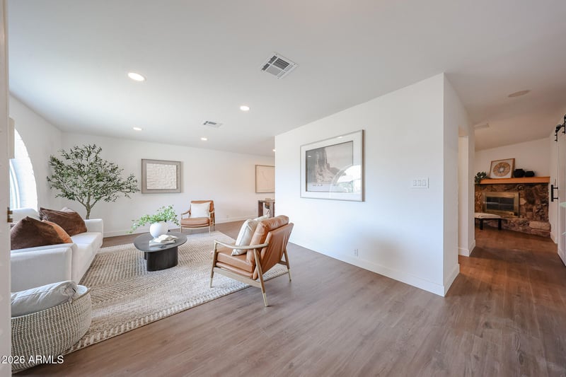 3736 Grandview Rd, Phoenix, AZ 85053