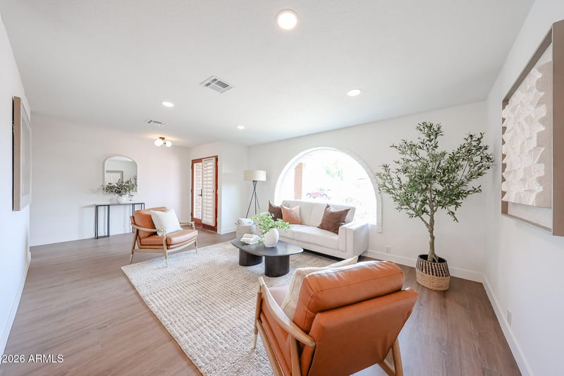 3736 Grandview Rd, Phoenix, AZ 85053