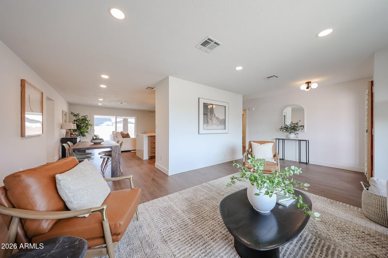 3736 Grandview Rd, Phoenix, AZ 85053