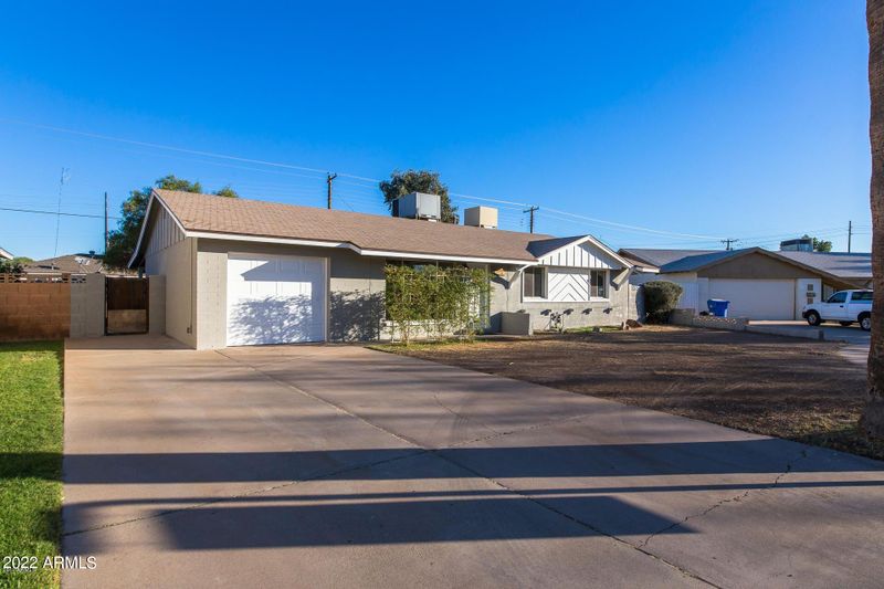 3736 W Solar Dr, Phoenix, AZ 85051