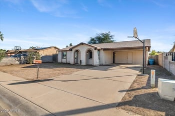 3737 Karen Dr, Phoenix, AZ 85032