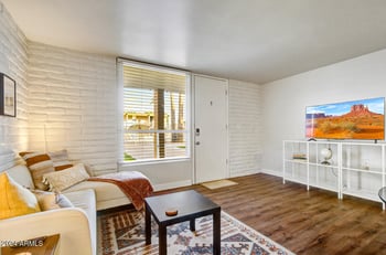 3737 Turney Ave #116, Phoenix, AZ 85018