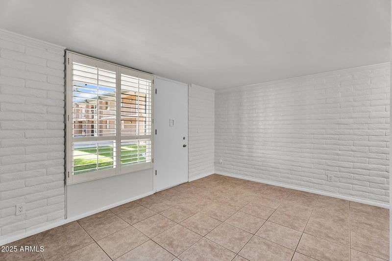 3737 Turney Ave #120, Phoenix, AZ 85018