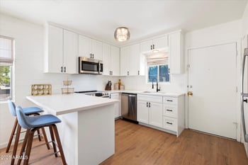 3737 Turney Ave #206, Phoenix, AZ 85018