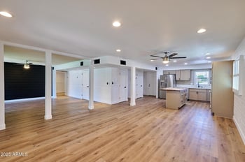 3737 Turney Ave #207, Phoenix, AZ 85018