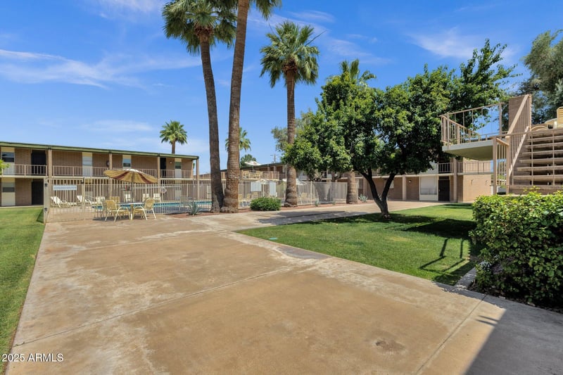 3737 Turney Ave #216, Phoenix, AZ 85018