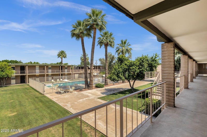 3737 Turney Ave #216, Phoenix, AZ 85018