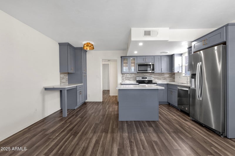 3737 Turney Ave #216, Phoenix, AZ 85018