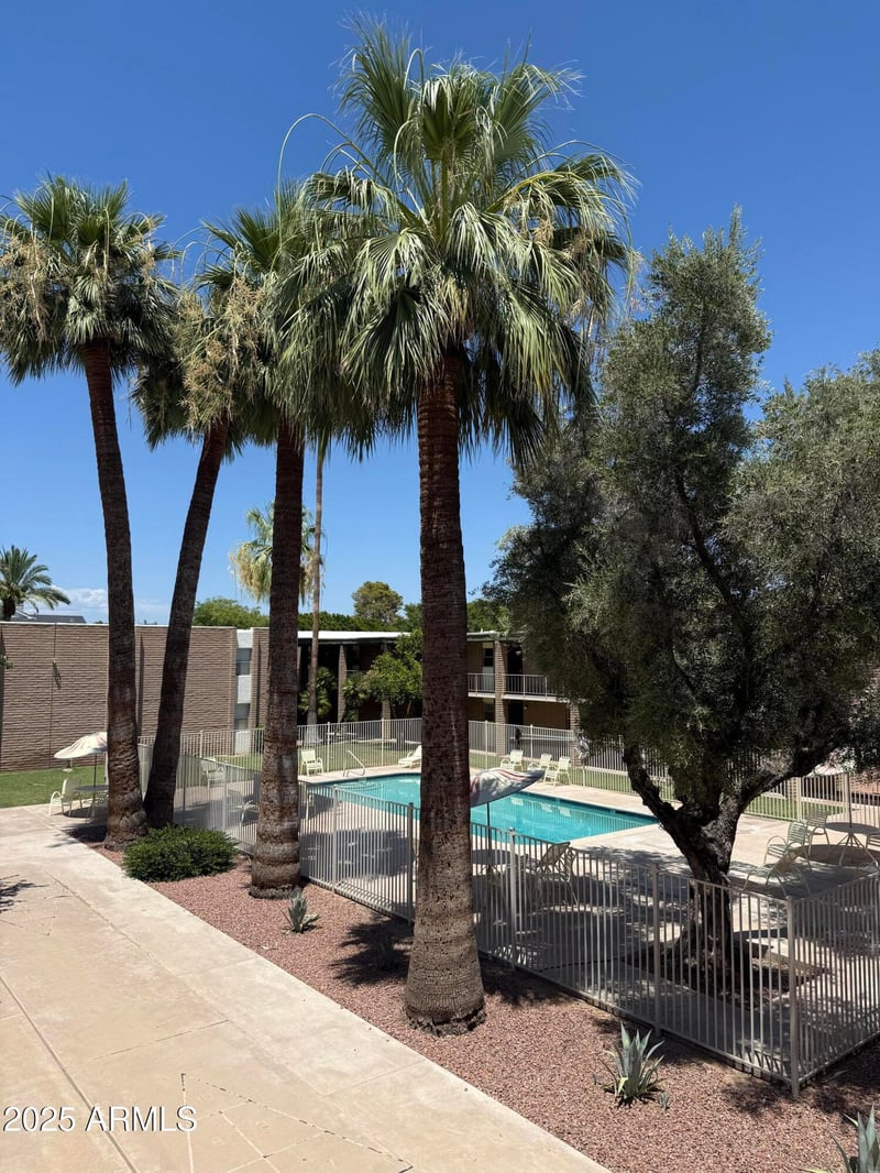 3737 Turney Ave #223, Phoenix, AZ 85018