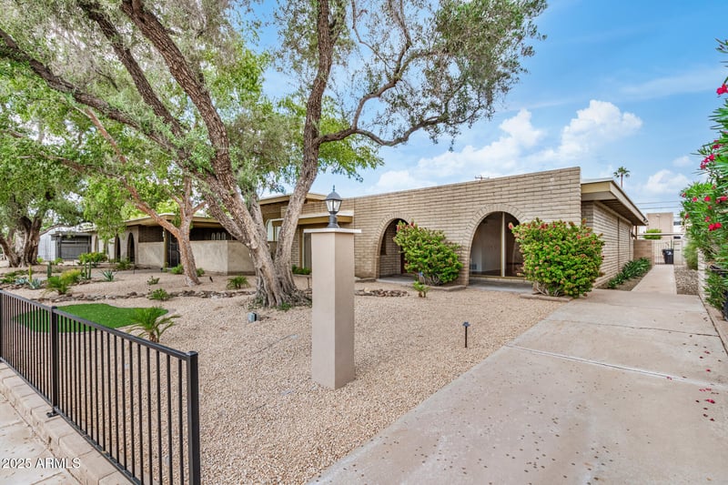 3738 Montecito Ave, Phoenix, AZ 85018