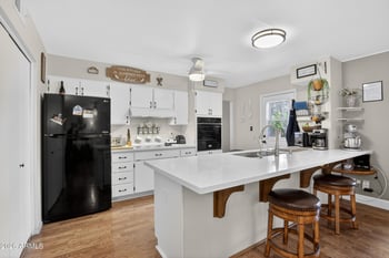 3738 Morten Ave, Phoenix, AZ 85051