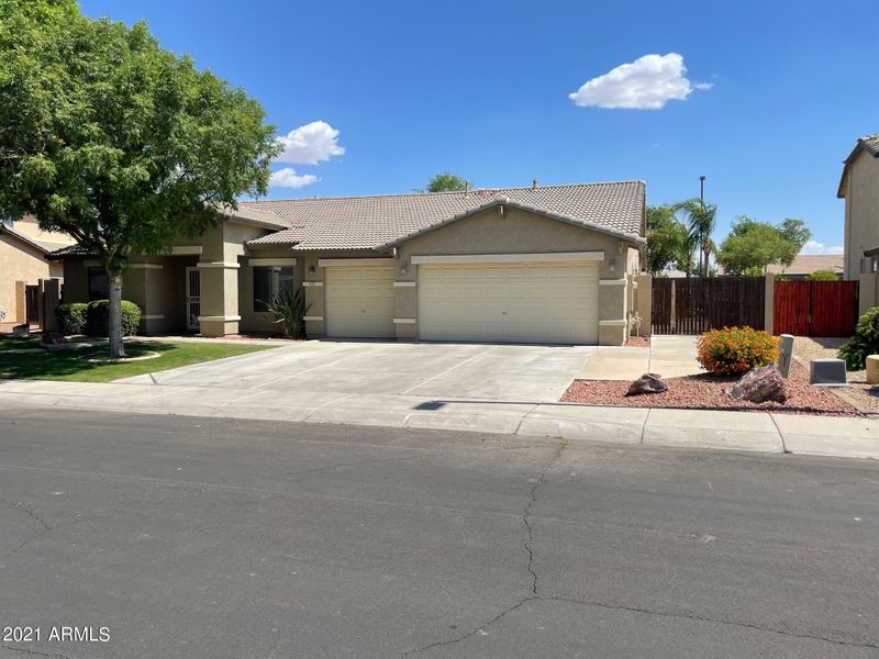 3739 E Diamond Ct, Gilbert, AZ 85297