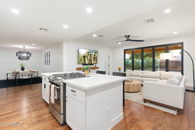 3739 Fairmount Ave, Phoenix, AZ 85018