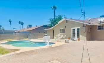 3739 Flynn Ln, Phoenix, AZ 85019