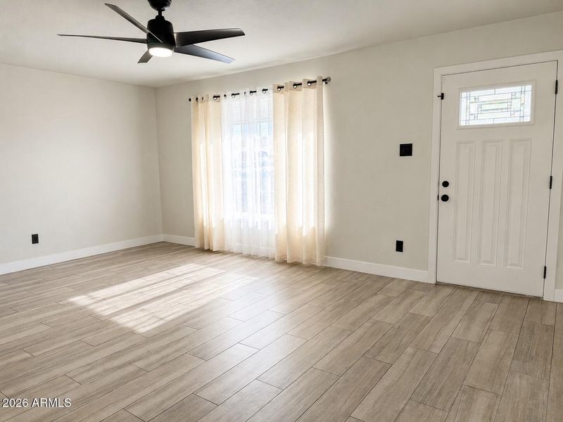 3739 W Flynn Ln, Phoenix, AZ 85019