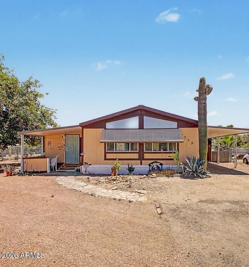 3739 Rose Garden Ln, Glendale, AZ 85308