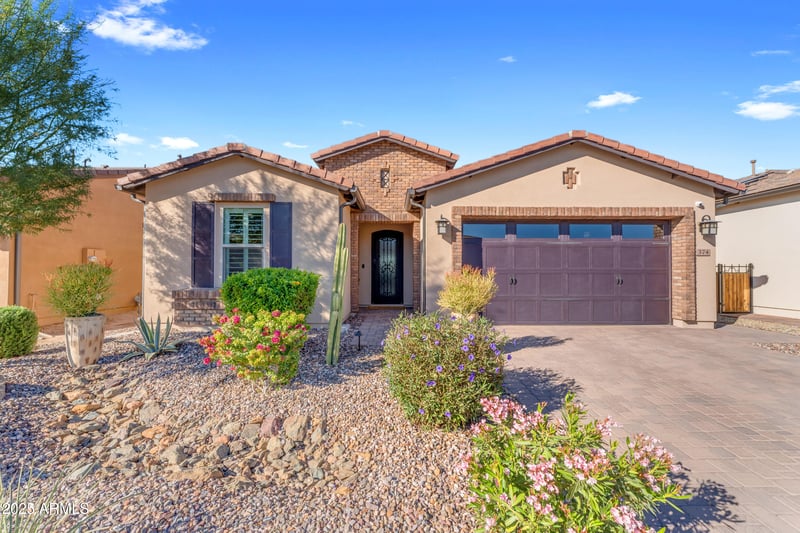 374 Bracciano Ave, San Tan Valley, AZ 85140