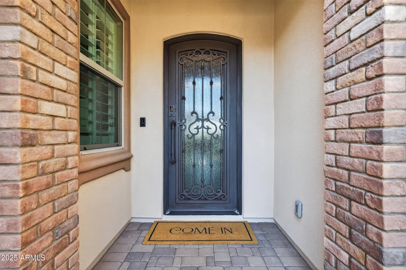 374 Bracciano Ave, San Tan Valley, AZ 85140