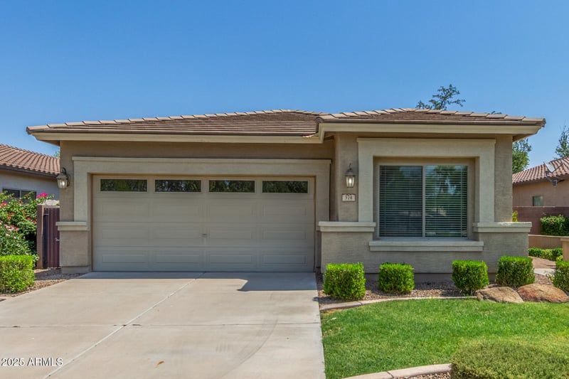 374 Lyle Ave, San Tan Valley, AZ 85140