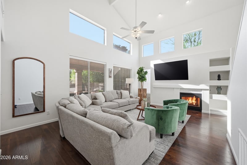 374 Scott Dr, Chandler, AZ 85225