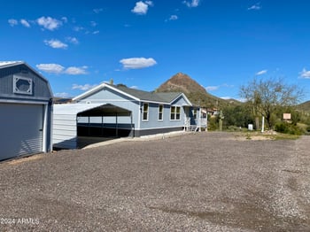 3740 Jenny Lin Rd, New River, AZ 85087