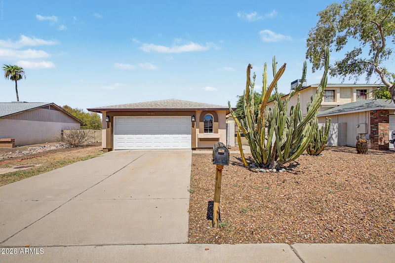 3740 W Michigan Ave, Glendale, AZ 85308