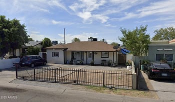 3741 Moreland St, Phoenix, AZ 85009