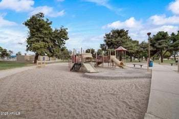 3741 Poinsettia Dr, Phoenix, AZ 85029