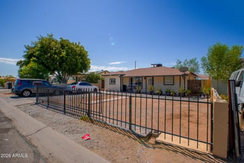 3741 Moreland St, Phoenix, AZ 85009