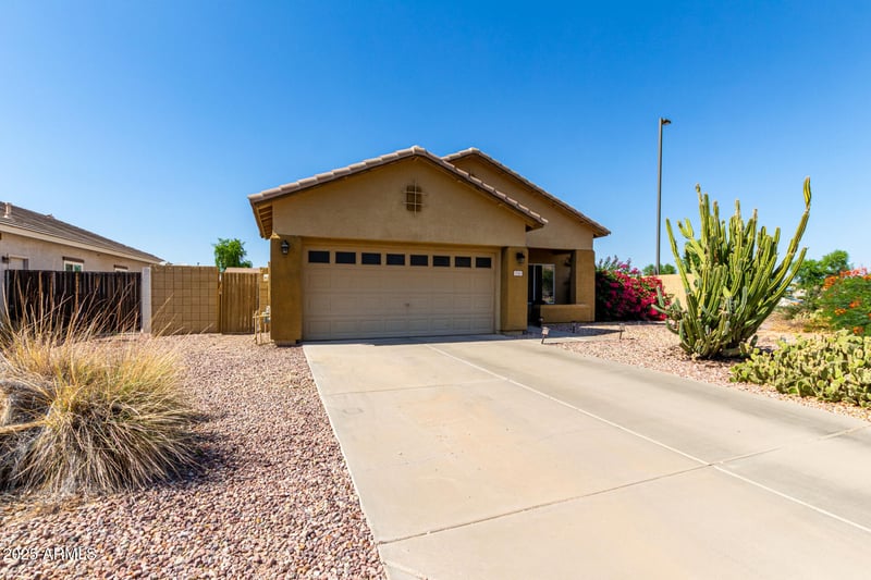 3742 Sandy Way, Gilbert, AZ 85297