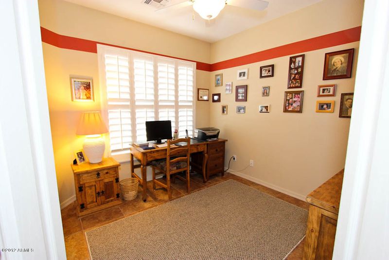 3743 E Westchester Dr, Chandler, AZ 85249