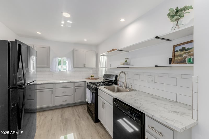 3743 Taylor St, Phoenix, AZ 85008