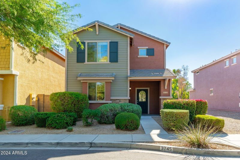 3745 E Kerry Ln, Phoenix, AZ 85050