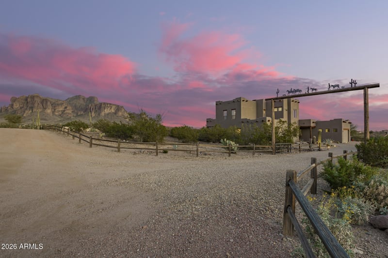 3745 E Mining Camp St, Apache Junction, AZ 85119