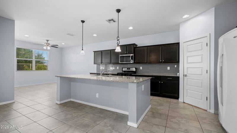 37455 Glen Echo Dr, San Tan Valley, AZ 85140