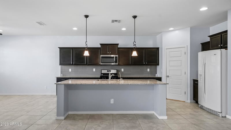 37455 Glen Echo Dr, San Tan Valley, AZ 85140