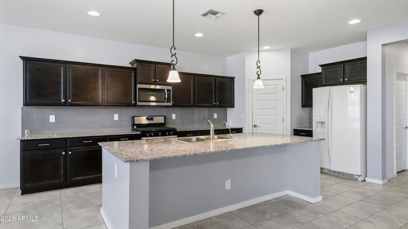 37455 Glen Echo Dr, San Tan Valley, AZ 85140