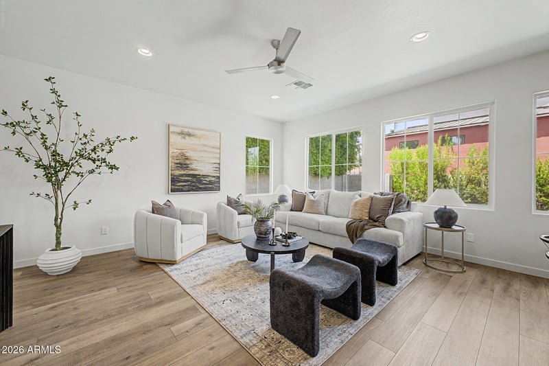 3746 E Earll Dr, Phoenix, AZ 85018