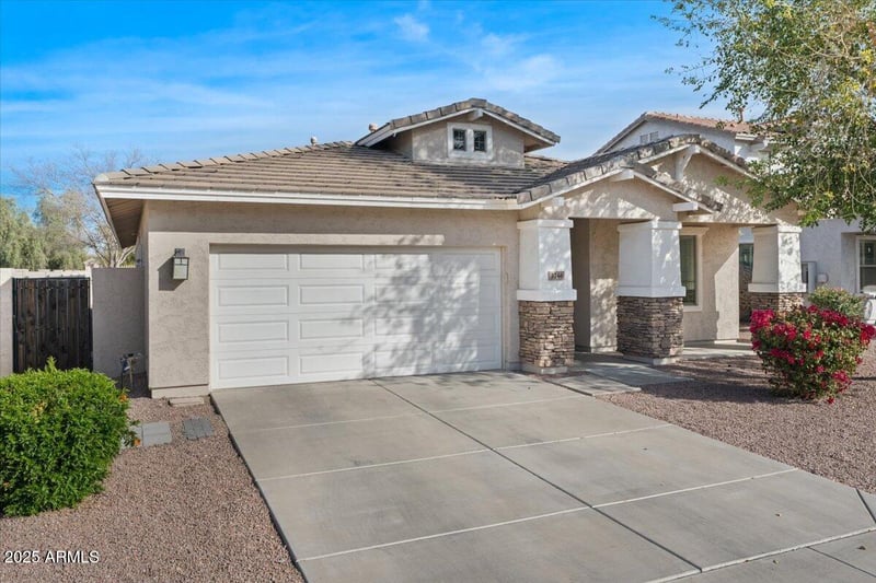3746 Vallejo Dr, Gilbert, AZ 85298