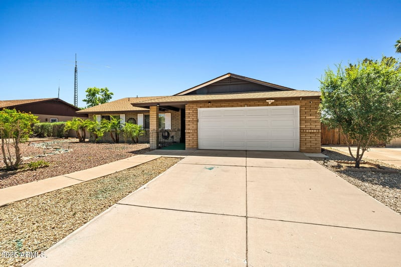 3747 Aire Libre Ave, Phoenix, AZ 85053