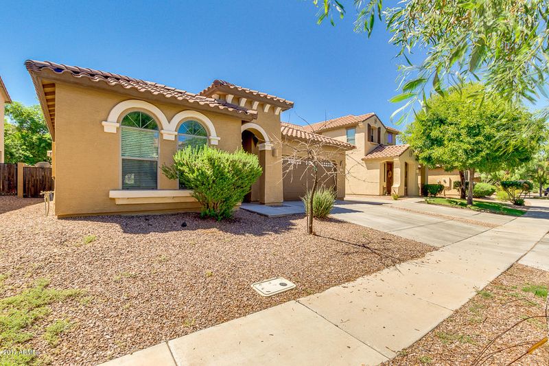 3747 E Sebastian Ln, Gilbert, AZ 85297