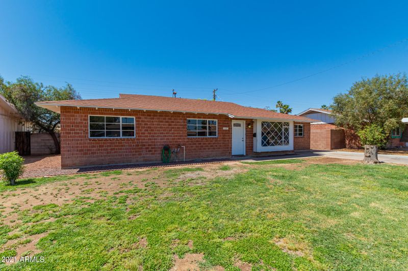 3747 W Berridge Ln, Phoenix, AZ 85019