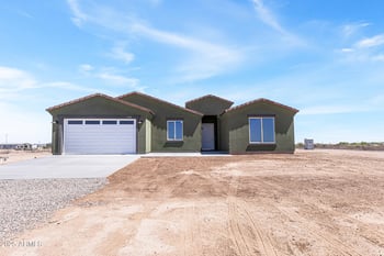 37478 Hayes St, Tonopah, AZ 85354