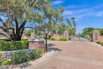 3749 Juniper Cir, Mesa, AZ 85205