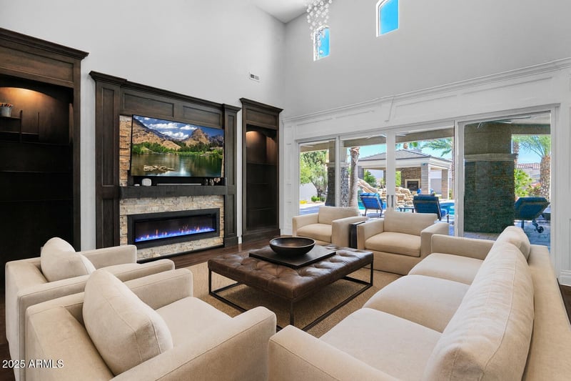 3749 Juniper Cir, Mesa, AZ 85205