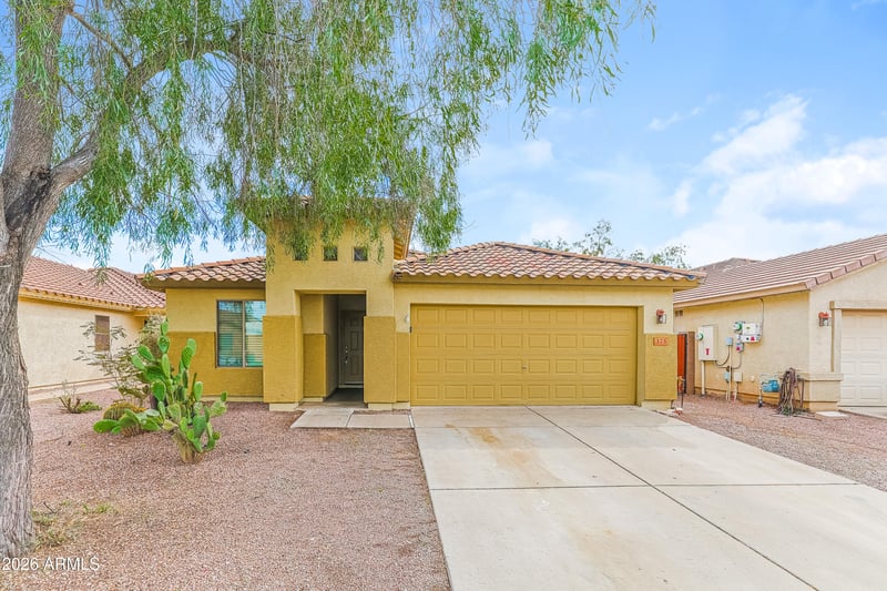 375 Gascon Rd, San Tan Valley, AZ 85143