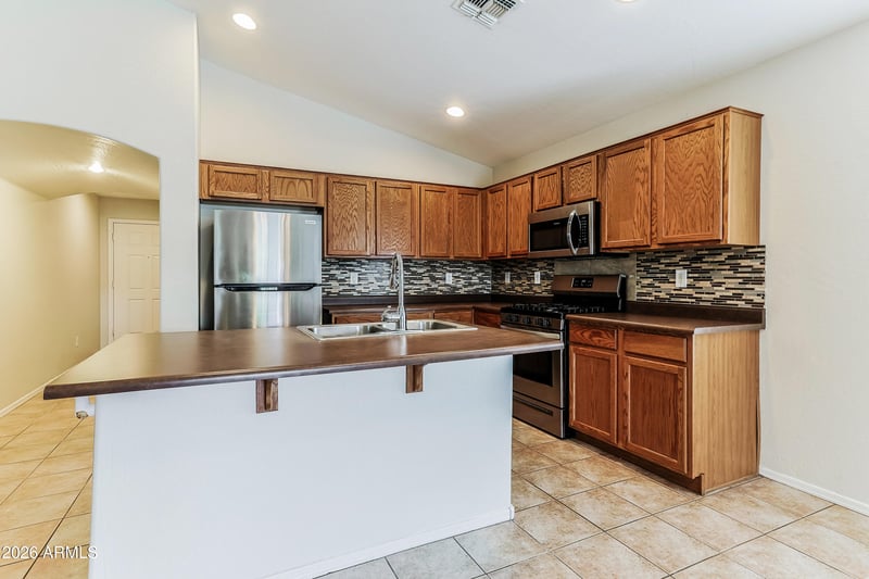 375 Gascon Rd, San Tan Valley, AZ 85143