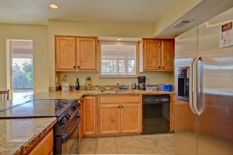 3750 E Shangri La Rd, Phoenix, AZ 85028