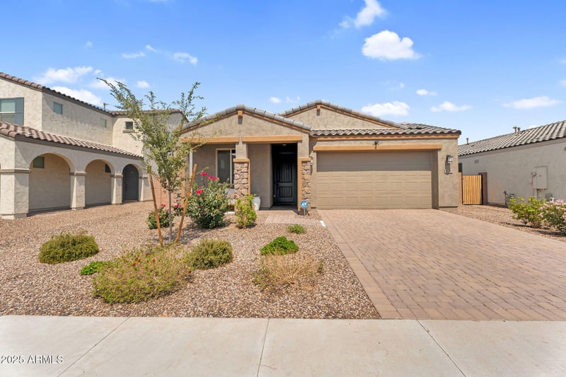 3750 Sweetclover Ln, San Tan Valley, AZ 85140