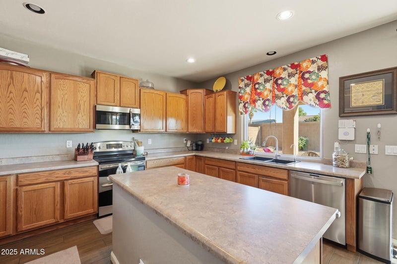 3751 Diamond Ct, Gilbert, AZ 85297